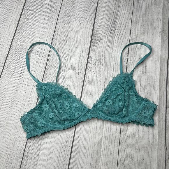 Victoria's Secret Teal Aqua Lace Lightly Lined Bralette Sz Medium Bra No Padding - Picture 2 of 8